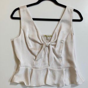 NEW 🔥 lovely Gianni Bini size 8💕 ruched back 💕 side zipper fitted